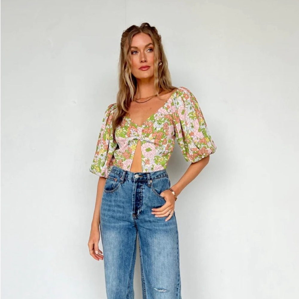 Vestique Eliza Floral Bodysuit